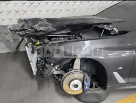 Photo 2 of 73: 2022 BMW 530i — Korean insurance auction