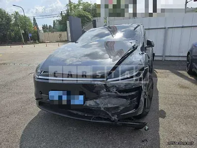 Photo 1 of 24: 2025 Tesla Model Y RWD — Korean insurance auction
