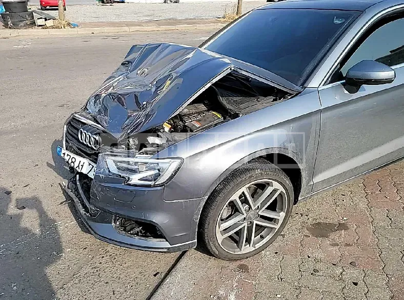 Photo 2 of 14: 2020 Audi I 40TFSI, VIN WAUZZZ8V3LA063445 — Korean insurance auction