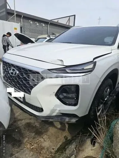 Photo 1 of 50: 2020 Hyundai Santa Fe — Korean insurance auction