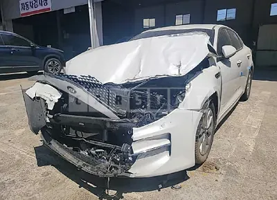 Photo 1 of 15: 2016 Kia K5, VIN KNAGX415GGA016748 — Korean insurance auction