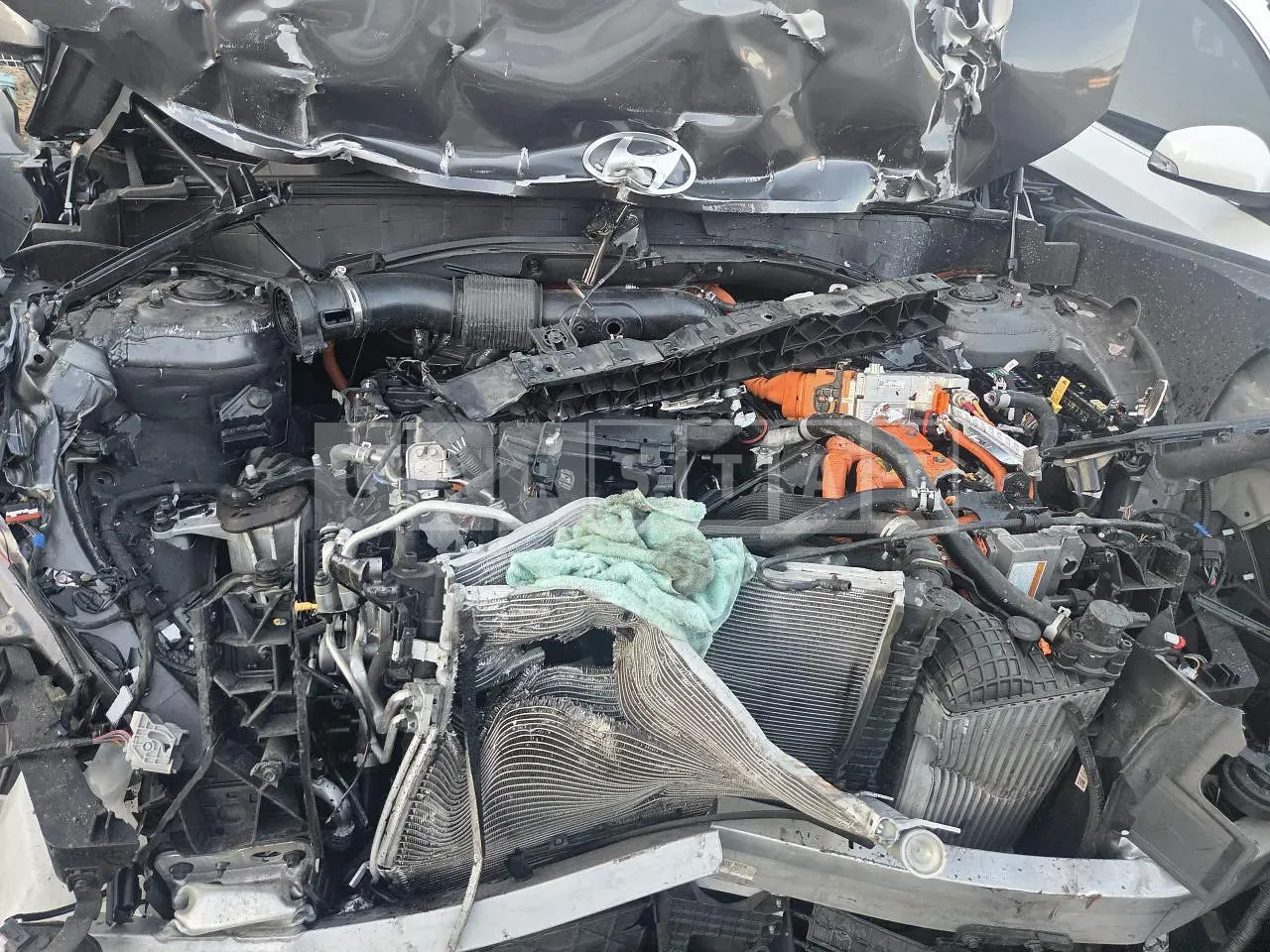 Photo 2 of 32: 2024 Hyundai Santa Fe Hybrid, VIN KMHP3811BRU053963 — Korean insurance auction