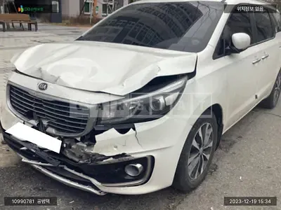 Photo 1 of 12: 2015 Kia Carnival, VIN KNAMB81ABGS109643 — Korean insurance auction