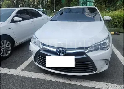 Photo 1 of 8: 2017 Toyota Camry Hybrid The — Korean insurance auction