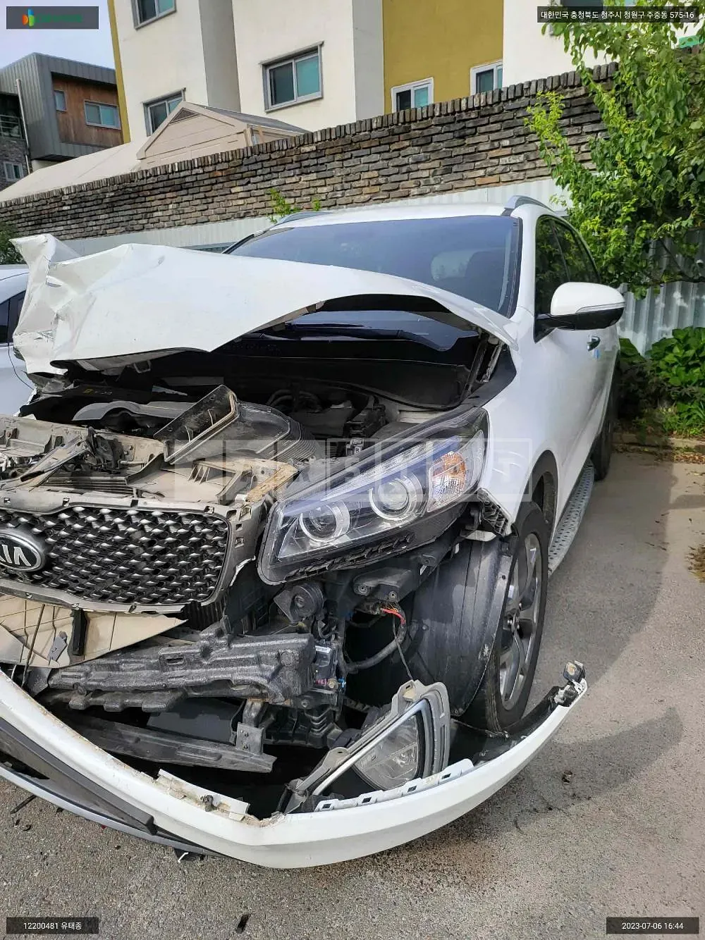 Photo 2 of 10: 2015 Kia Sorento /Sorrento, VIN KNAPK81ABGA123424 — Korean insurance auction