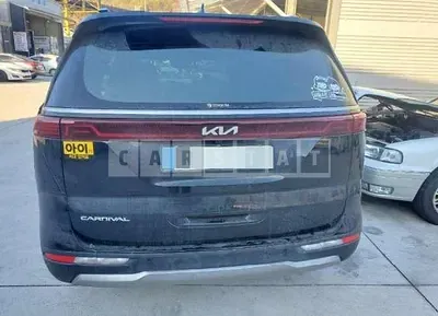 Photo 1 of 15: 2022 Kia Carnivals, VIN KNANE81BBNS175730 — Korean insurance auction