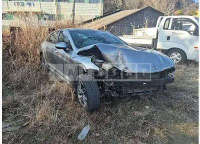 Photo 1 of 16: 2020 Kia K5 — Korean insurance auction