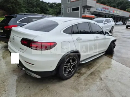 Photo 2 of 19: 2020 Mercedes-Benz GLC300 4Matic Coupe, VIN W1N0J8EB1LF807028 — Korean insurance auction