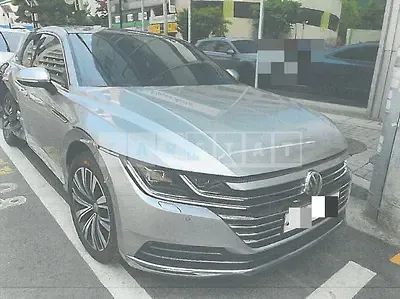 Photo 1 of 12: 2019 Volkswagen Arteon 2.0 TDI, VIN WVWZZZ3HZKE014780 — Korean insurance auction