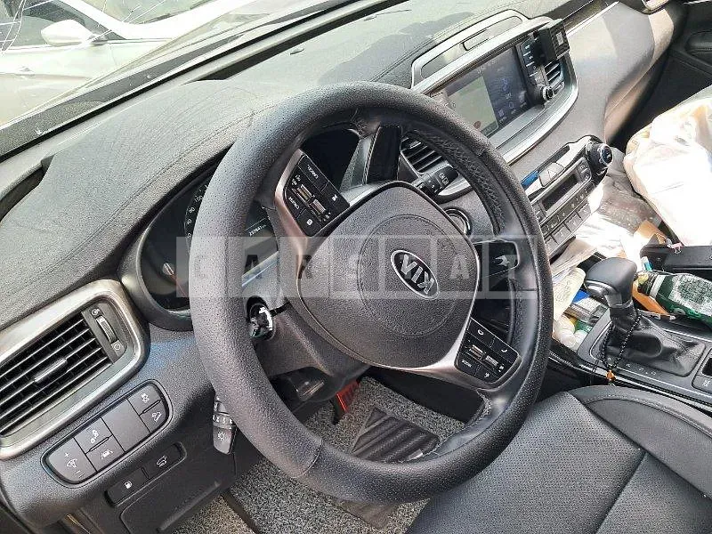 Photo 2 of 16: 2019 Kia Sorento — Korean insurance auction