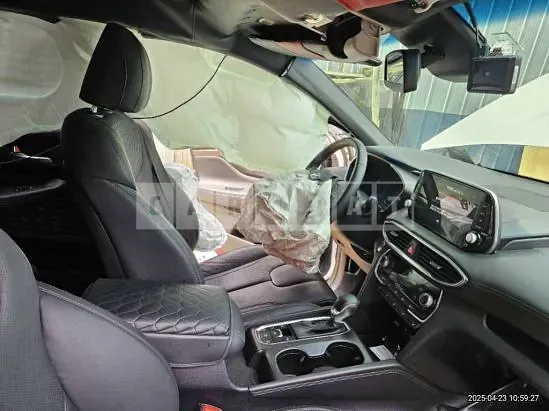 Photo 2 of 8: 2019 Hyundai Santa Fe — Korean insurance auction