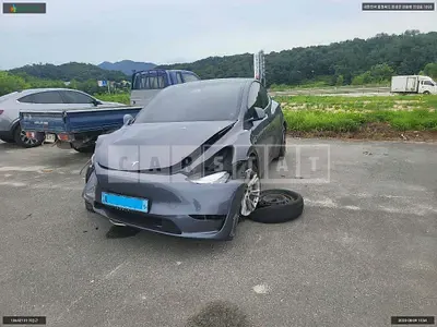 Photo 1 of 17: 2021 Tesla Modely Long Range, VIN 5YJYGDEE1MF171499 — Korean insurance auction