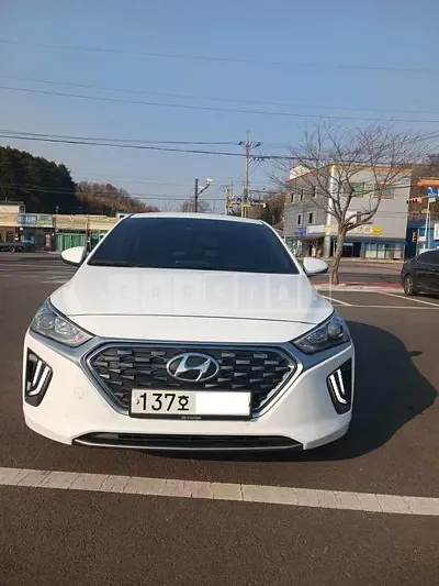 Photo 1 of 8: 2020 Hyundai IONIQ Hybrid, VIN KMHC751CGLU208329 — Korean insurance auction