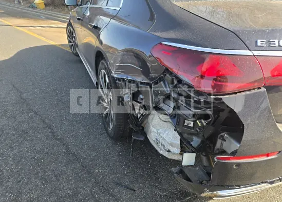 Photo 2 of 12: 2025 Mercedes-Benz E 300 4Matic — Korean insurance auction