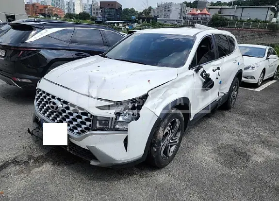 Photo 2 of 50: 2021 Hyundai Santa Fe, VIN KMHS281LGMU385620 — Korean insurance auction