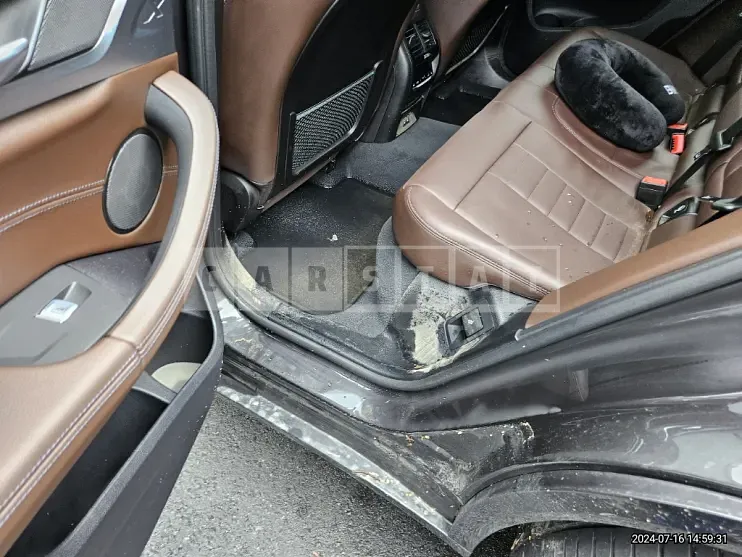 Photo 2 of 11: 2023 BMW X4 xDrive20i — Korean insurance auction