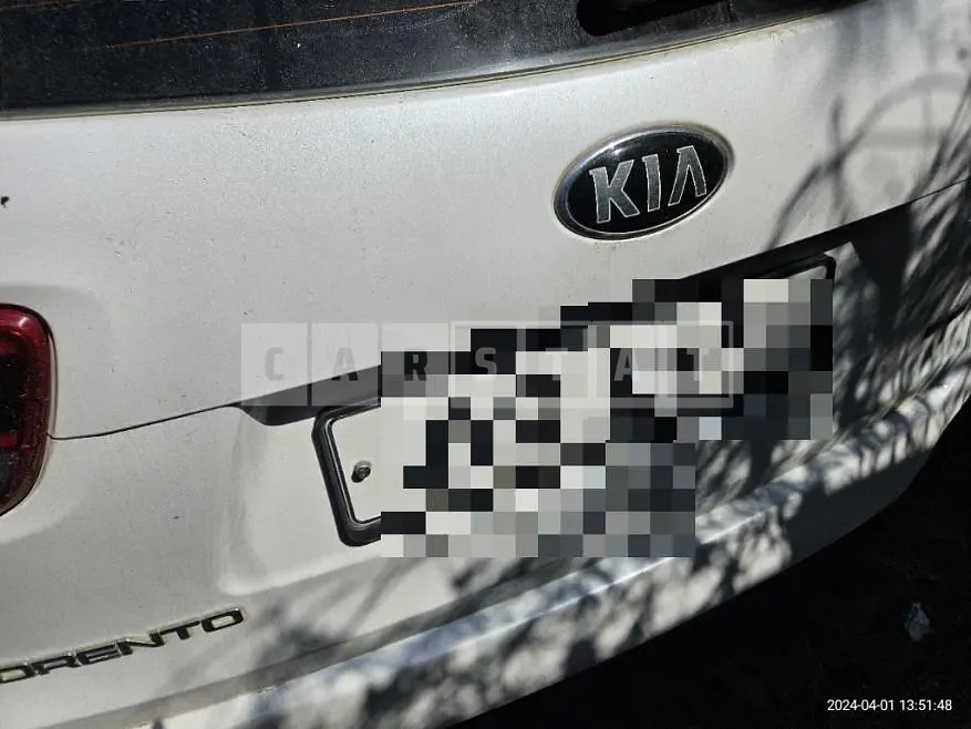 Photo 2 of 17: 2015 Kia Sorento 2.2 — Korean insurance auction
