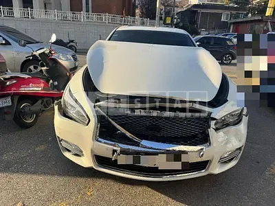 2015 Infiniti Q70 3.7 Car name:INFINITI Q70