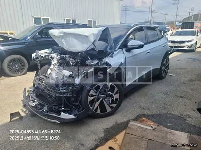 Photo 1 of 17: 2025 Volkswagen ID.4 Pro — Korean insurance auction