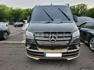 2022 Mercedes-Benz The Van 13 -seater Sprinter