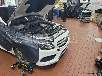 Photo 1 of 31: 2016 Mercedes-Benz C 220d, VIN WDDWF0EB8GF320358 — Korean insurance auction