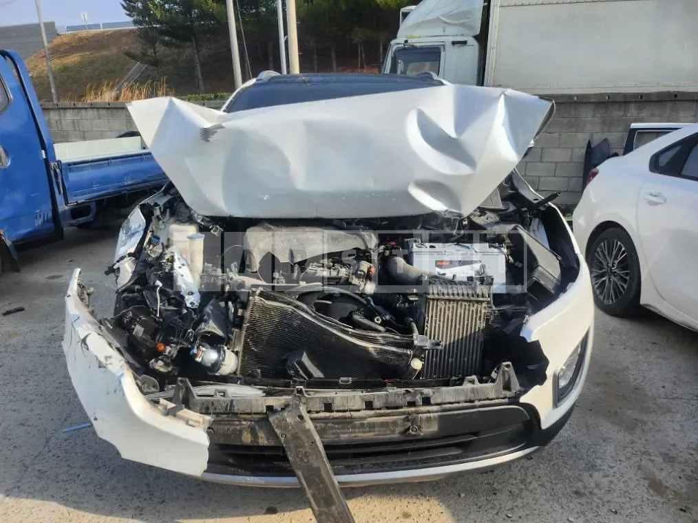 Photo 2 of 8: 2014 Kia Sorento, VIN KNAPS81ABFA009608 — Korean insurance auction