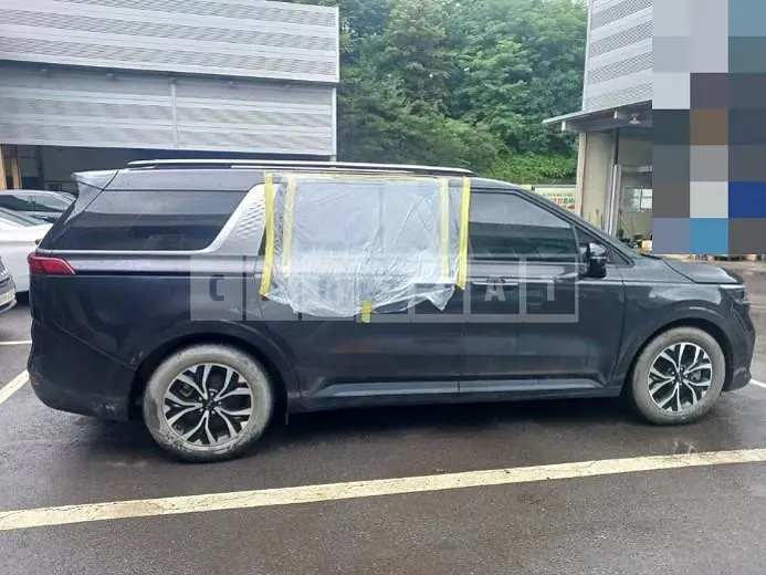 Photo 2 of 14: 2021 Kia Carnivals — Korean insurance auction