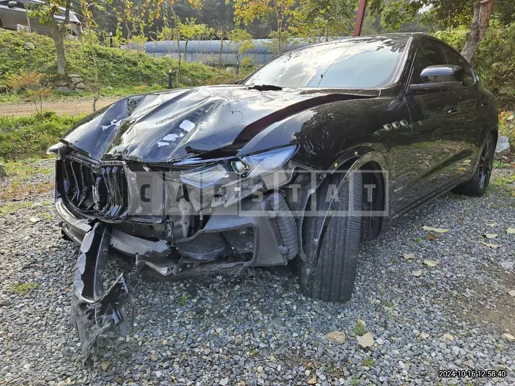 Photo 2 of 11: 2018 Maserati Levante Diesel — Korean insurance auction