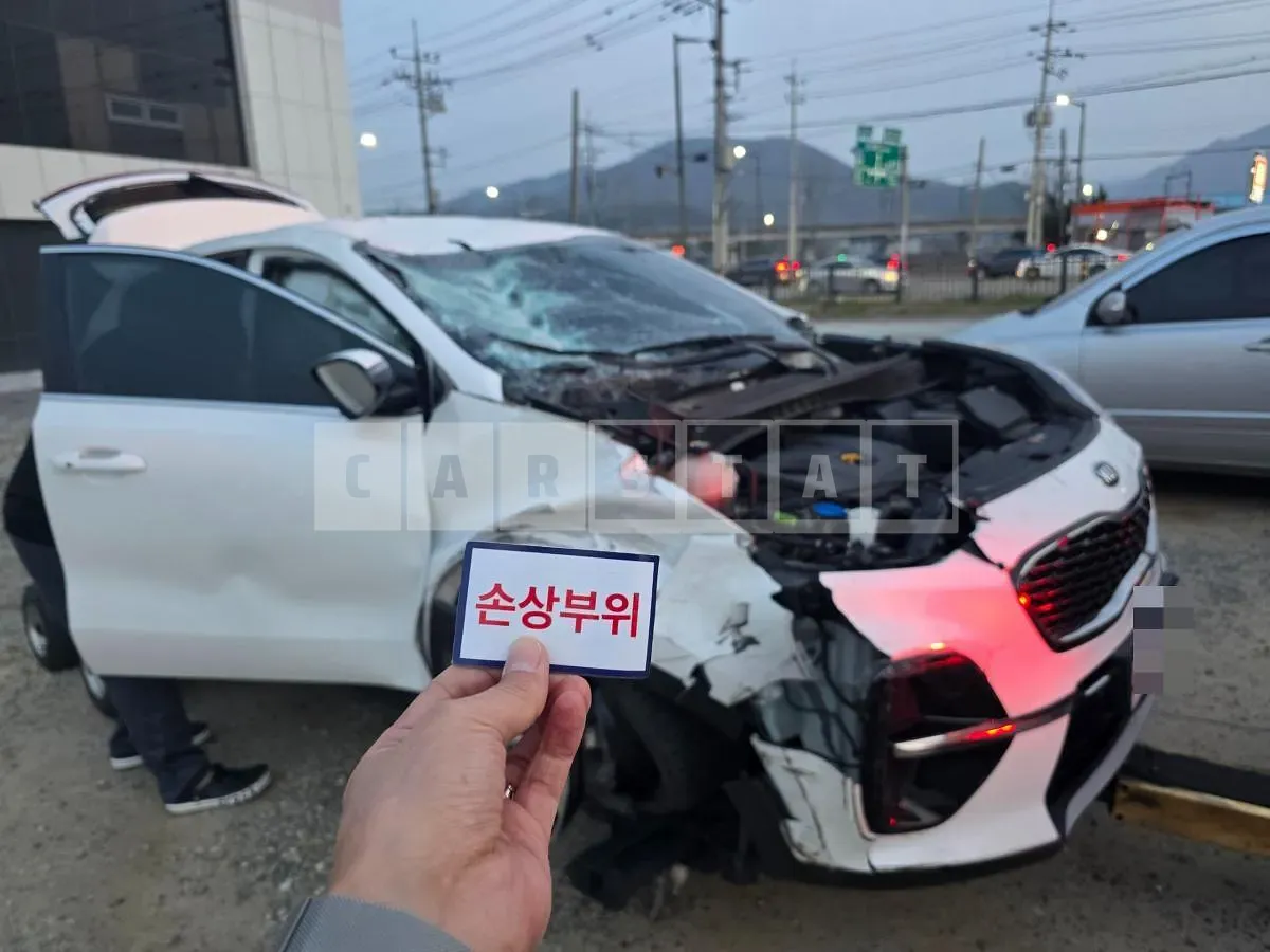 Photo 2 of 8: 2019 Kia Sportage Gasoline — Korean insurance auction