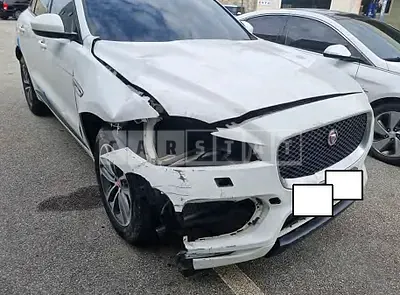 Photo 1 of 18: 2017 Jaguar F-Pace 20d, VIN SADCA2BN5HA074071 — Korean insurance auction