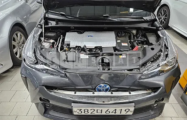 Photo 2 of 22: 2022 Toyota Prius, VIN JTDKAMFU3N3165439 — Korean insurance auction