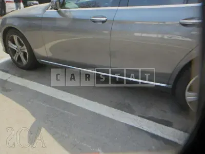 Photo 1 of 9: 2018 Mercedes-Benz E220 d 4Matic, VIN WDDZF0FB4JA418576 — Korean insurance auction