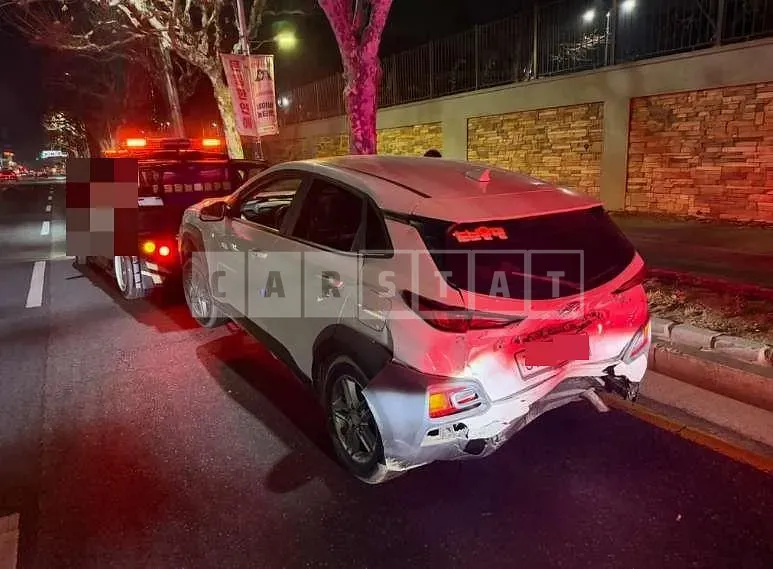 Photo 2 of 14: 2019 Hyundai Kona — Korean insurance auction