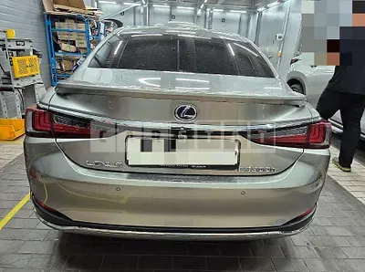 Photo 1 of 7: 2019 Lexus ES300h — Korean insurance auction