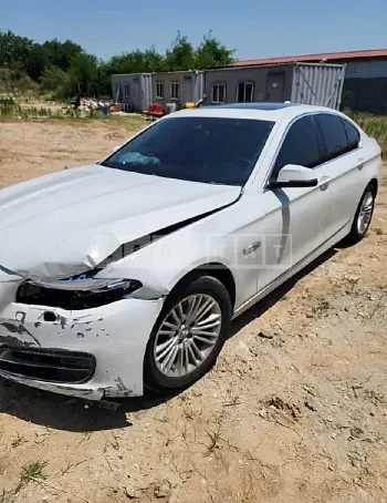Photo 2 of 15: 2015 BMW 520d — Korean insurance auction