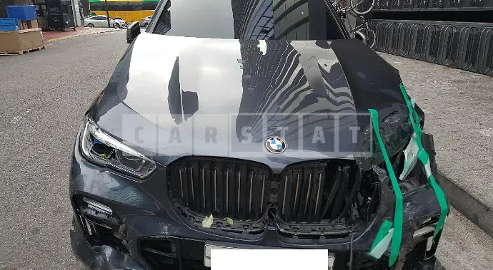 Photo 2 of 50: 2020 BMW X5 M50d, VIN WBACV0109L9C18824 — Korean insurance auction