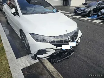 Photo 1 of 41: 2023 Mercedes-Benz EQE350 4Matic — Korean insurance auction