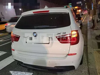 Photo 1 of 9: 2016 BMW X3 xDrive20d, VIN WBAWZ5102G0M30034 — Korean insurance auction