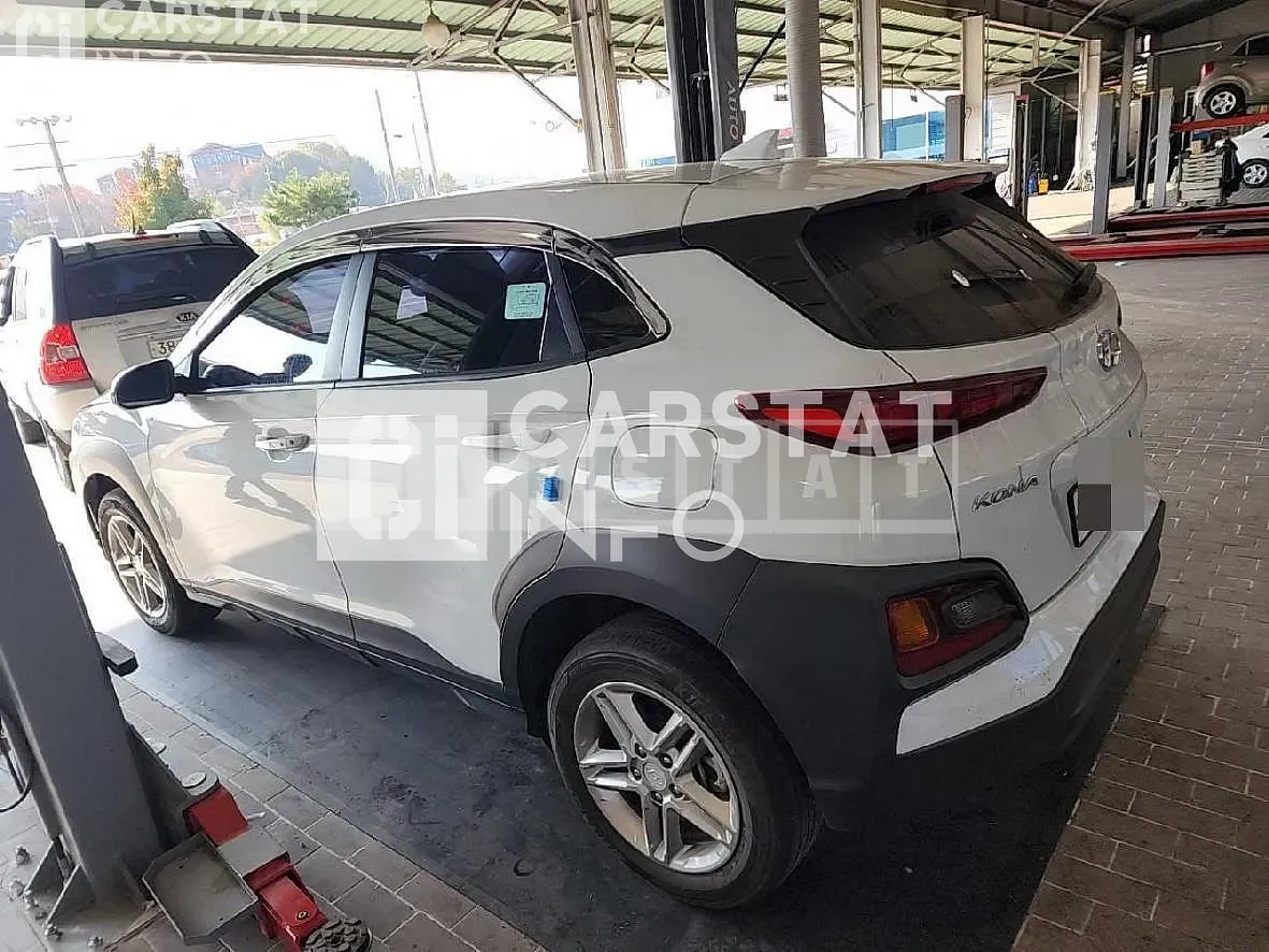 Photo 2 of 11: 2019 Hyundai Kona, VIN KMHK4815HKU395887 — Korean insurance auction