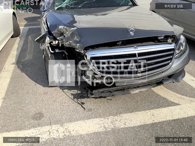 Photo 2 of 11: 2020 Mercedes-Benz E300 e 4Matic, VIN W1KZF5EBXLA851675 — Korean insurance auction