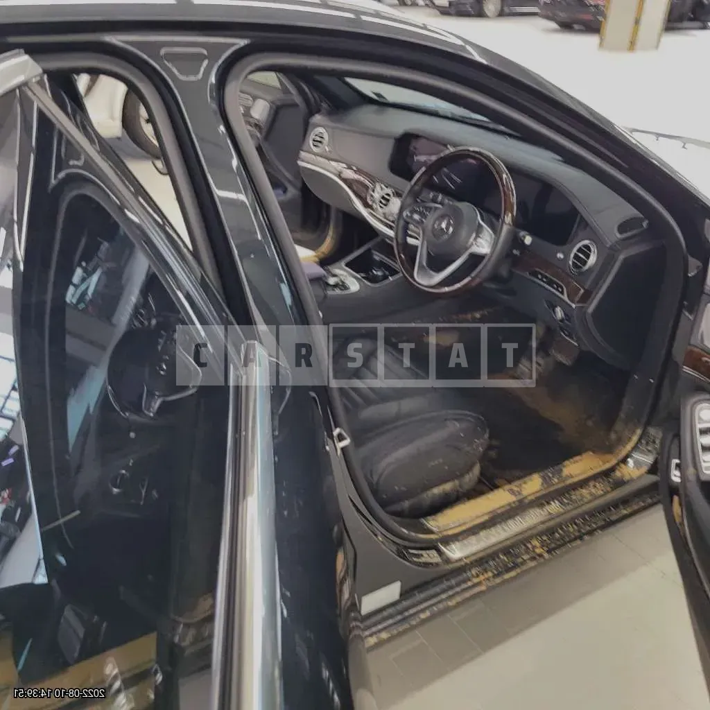 Photo 2 of 9: 2019 Mercedes-Benz S560 4Matic L, VIN WDDUG8GB0KA426552 — Korean insurance auction