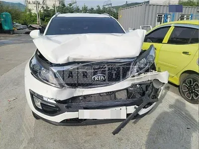 Photo 1 of 15: 2015 Kia Sportage R — Korean insurance auction