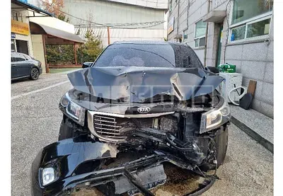 Photo 1 of 8: 2017 Kia Carnival, VIN KNHMF37ABHS291394 — Korean insurance auction