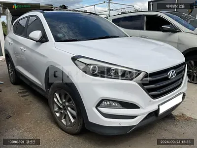 Photo 1 of 18: 2015 Hyundai Tucson, VIN KMHJ3815GGU029559 — Korean insurance auction