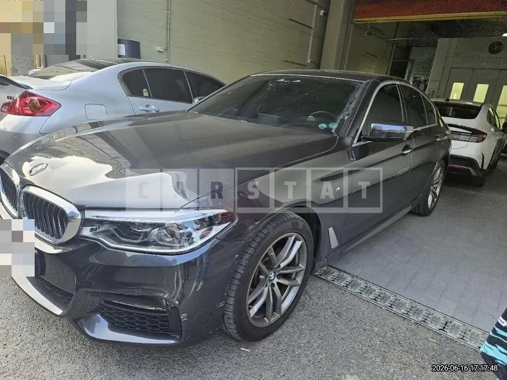 Photo 2 of 40: 2017 BMW 520d xDrive — Korean insurance auction
