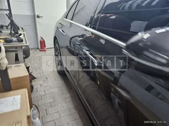 Photo 2 of 50: 2025 Mercedes-Benz E 200 — Korean insurance auction