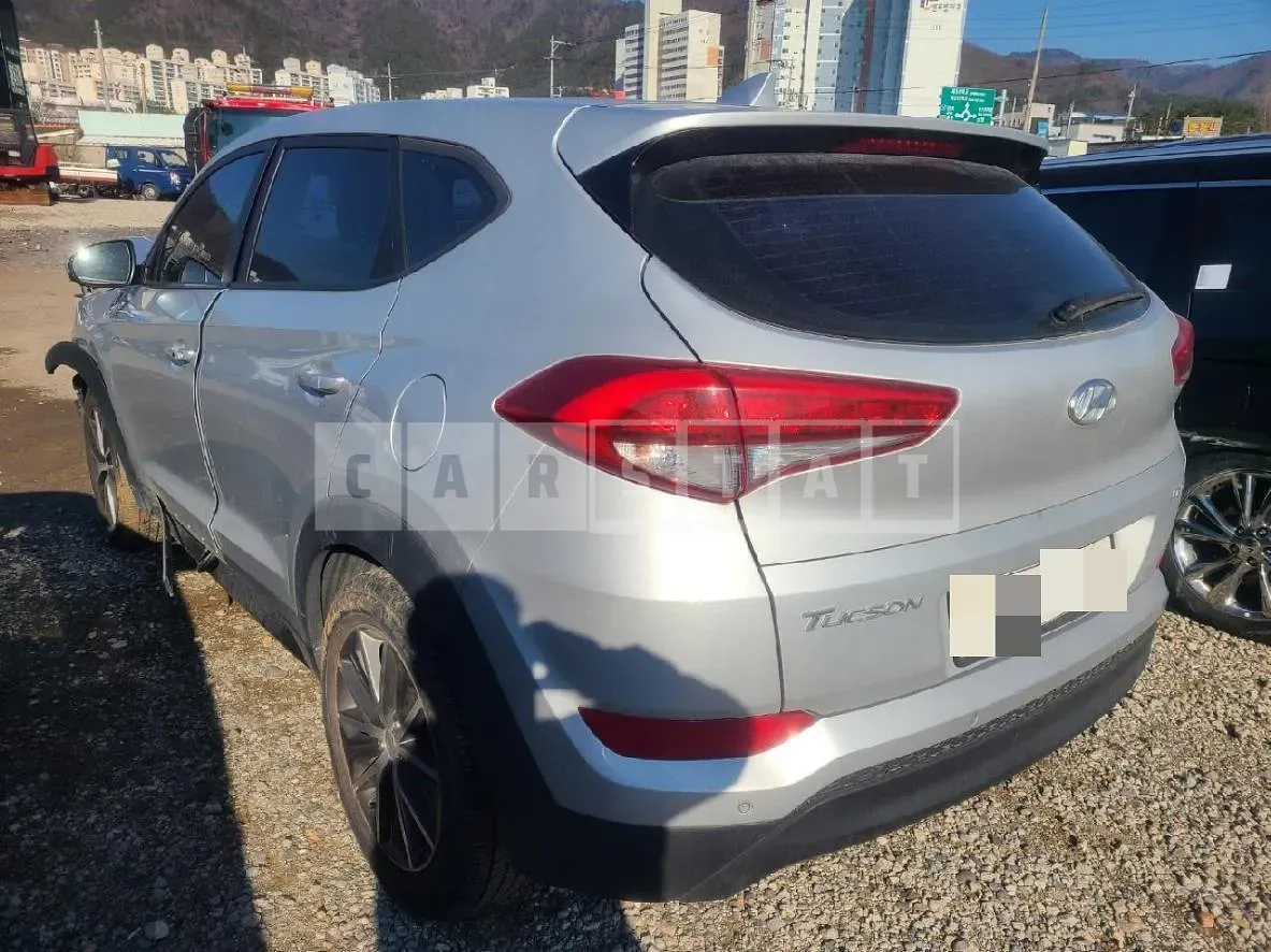 Photo 2 of 10: 2016 Hyundai Tucson TL, VIN KMHJ2815GGU199220 — Korean insurance auction