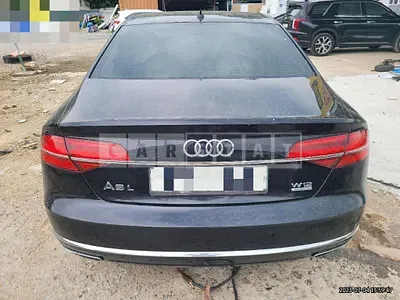 Photo 1 of 17: 2015 Audi A8L W12 quattro, VIN WAUZZZ4H9FN021360 — Korean insurance auction