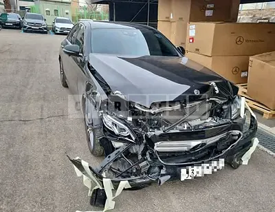 Photo 1 of 13: 2020 Mercedes-Benz E300 4Matic, VIN WDDZF4KB0LA734265 — Korean insurance auction