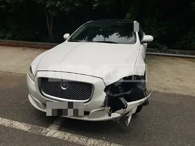 Photo 1 of 19: 2015 Jaguar XJ 3.0d — Korean insurance auction